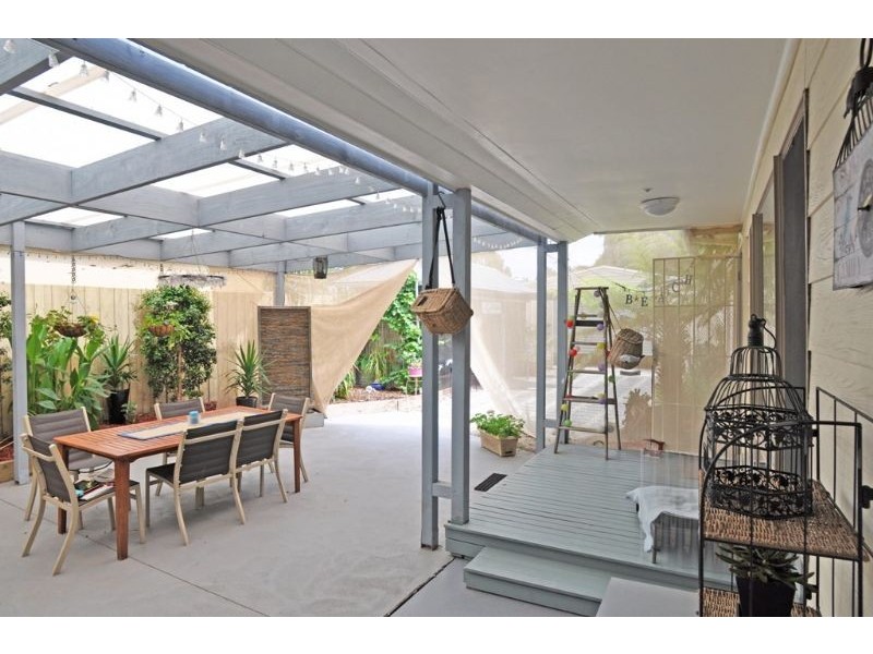 17 Nation Crt, Inverloch VIC 3996