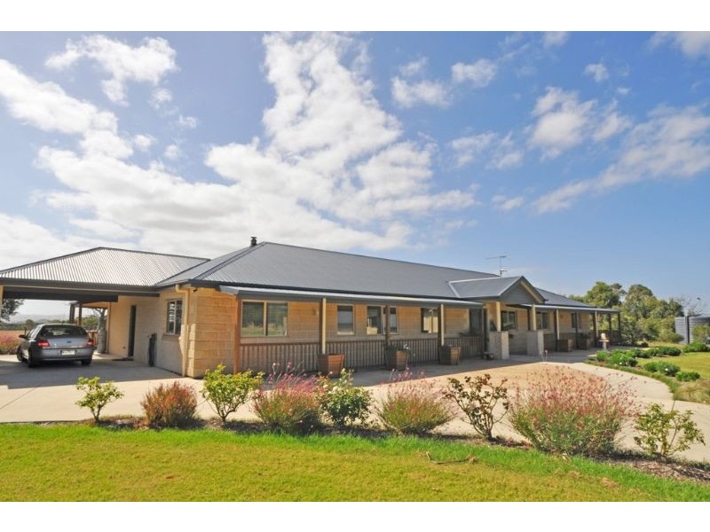 2 COOPER LANE, Inverloch VIC 3996