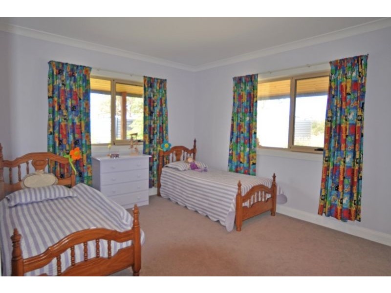 2 COOPER LANE, Inverloch VIC 3996