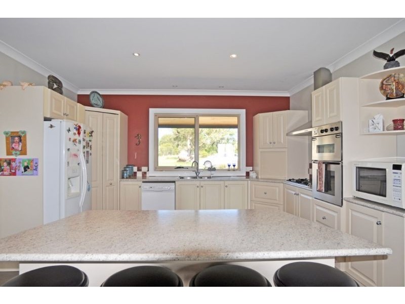 2 COOPER LANE, Inverloch VIC 3996