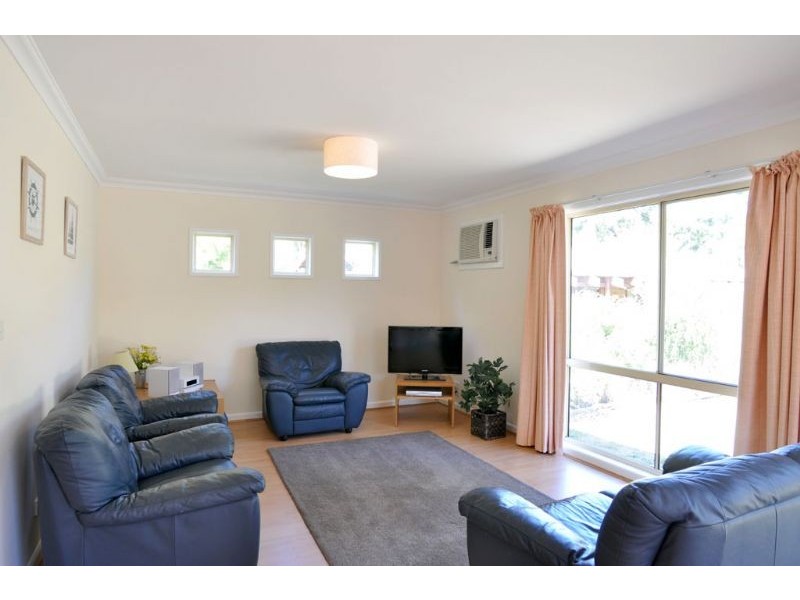 27 Norman Road, Inverloch VIC 3996