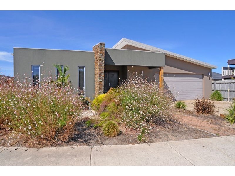 27 Beachcomber Drive, Inverloch VIC 3996