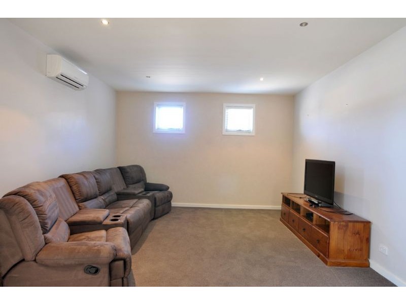 27 Beachcomber Drive, Inverloch VIC 3996
