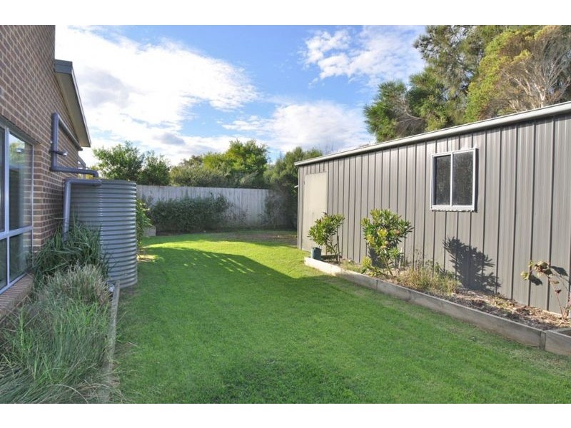 76 Beachcomber Drive, Inverloch VIC 3996