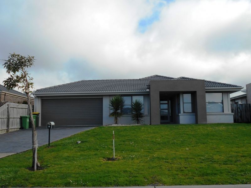 5 Oceanic Drive, Inverloch VIC 3996