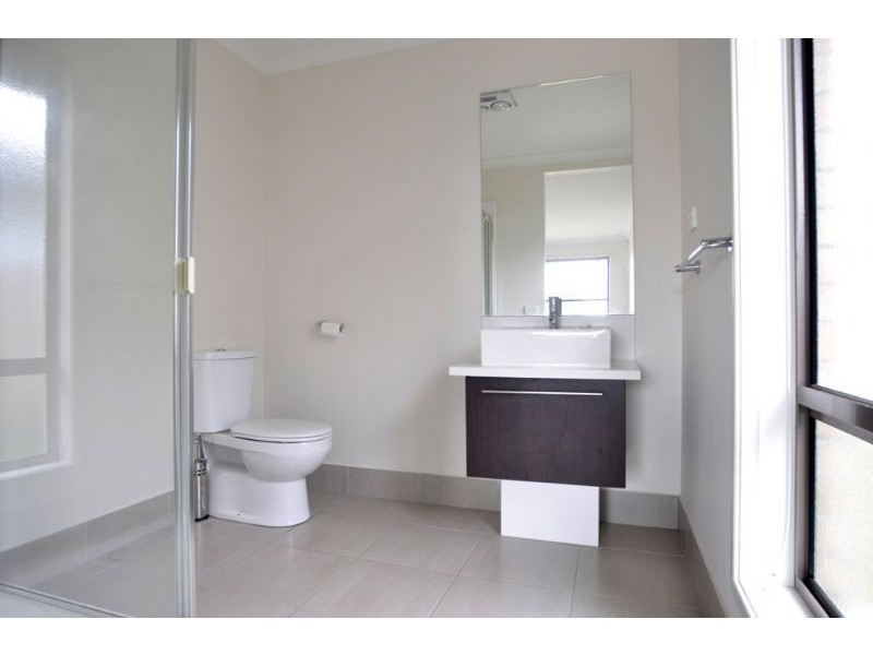 5 Oceanic Drive, Inverloch VIC 3996