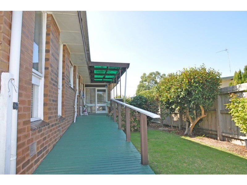 5 Anderson Ave, Inverloch VIC 3996