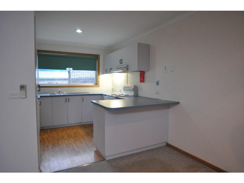 1/3 Scarborough Street, Inverloch VIC 3996