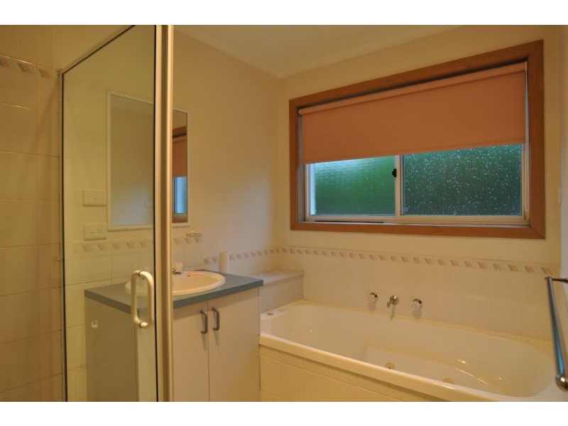 1/3 Scarborough Street, Inverloch VIC 3996