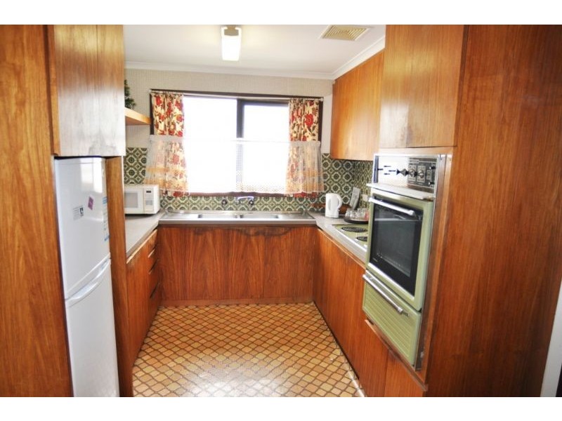 3 Anderson Ave, Inverloch VIC 3996