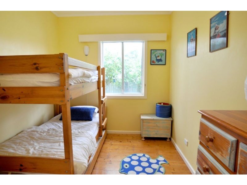 6 Bayview Avenue, Inverloch VIC 3996