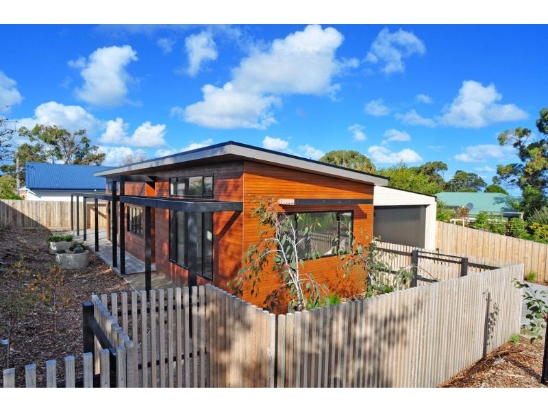 12 Murray Street, Inverloch VIC 3996