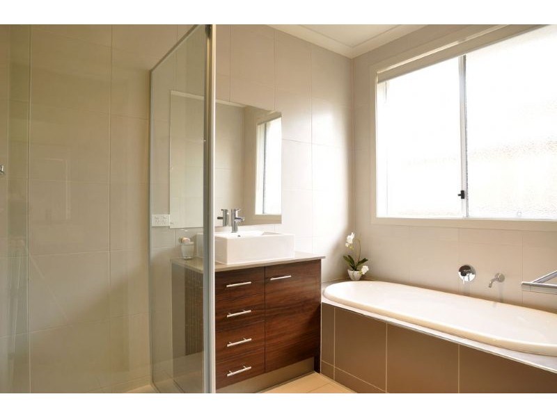 28 Paperbark Plc, Inverloch VIC 3996