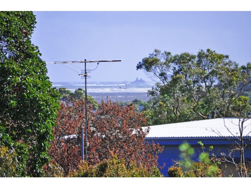 99 Bayview Avenue, Inverloch VIC 3996