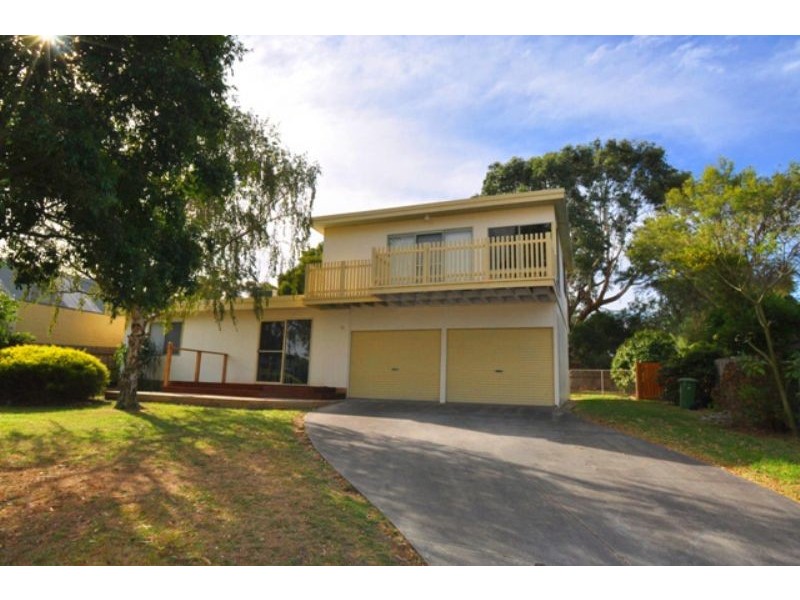 11 Darling Avenue, Inverloch VIC 3996