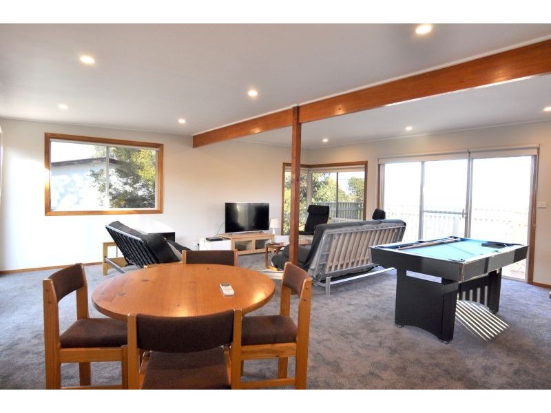 11 Darling Avenue, Inverloch VIC 3996