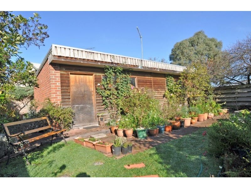 43 Wonthaggi Road, Inverloch VIC 3996