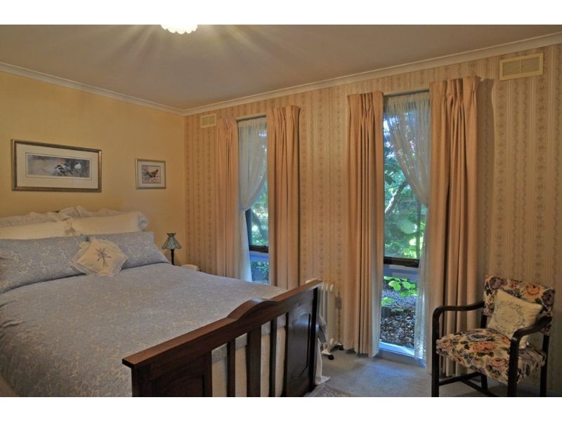 43 Wonthaggi Road, Inverloch VIC 3996
