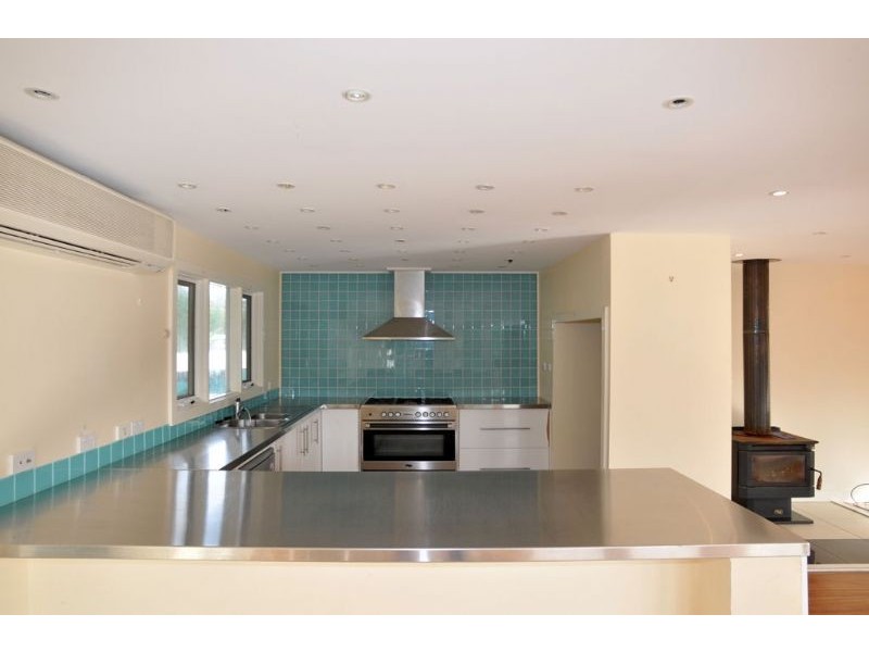2 Pandora Avenue, Venus Bay VIC 3956