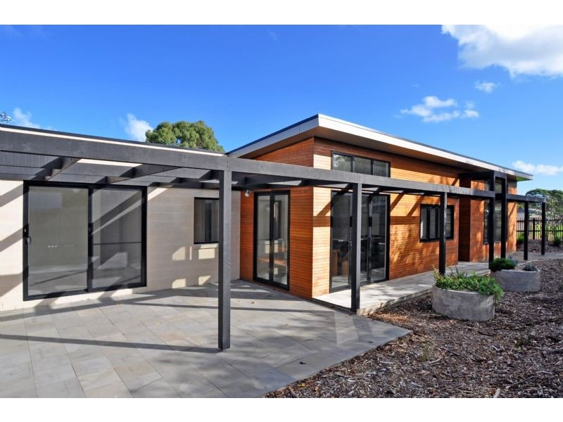 12 Murray Street, Inverloch VIC 3996
