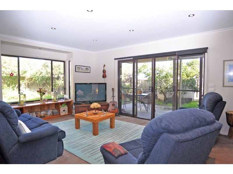 2 Mandy Crt, Inverloch VIC 3996