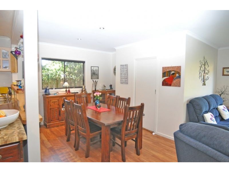 2 Mandy Crt, Inverloch VIC 3996
