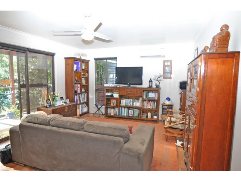 2 Mandy Crt, Inverloch VIC 3996