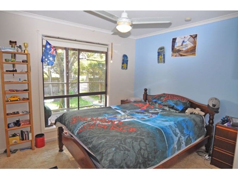 2 Mandy Crt, Inverloch VIC 3996