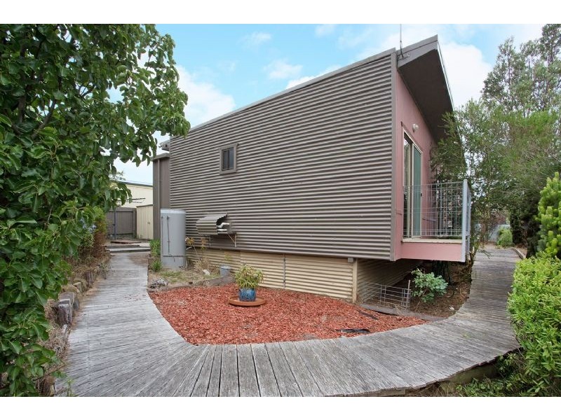 13 Canterbury Road, Venus Bay VIC 3956