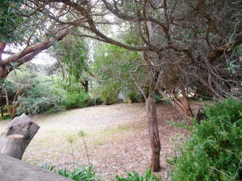 59-61 McIndoe Avenue, Venus Bay VIC 3956