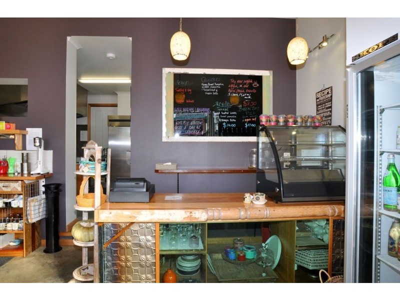 9 Williams Street, Inverloch VIC 3996