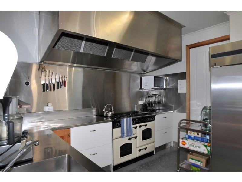 9 Williams Street, Inverloch VIC 3996