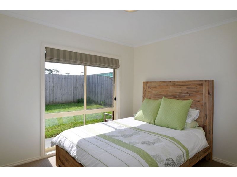 14 Diane Place, Inverloch VIC 3996