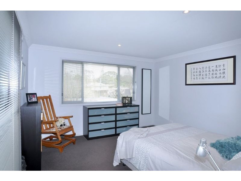 49 Bayview Avenue, Inverloch VIC 3996