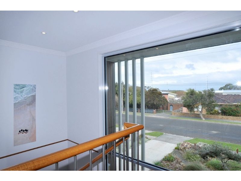 49 Bayview Avenue, Inverloch VIC 3996