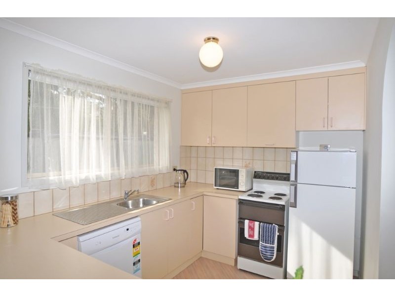 3/2-4 Pymble Avenue, Inverloch VIC 3996