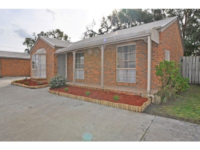 3/2-4 Pymble Avenue, Inverloch VIC 3996