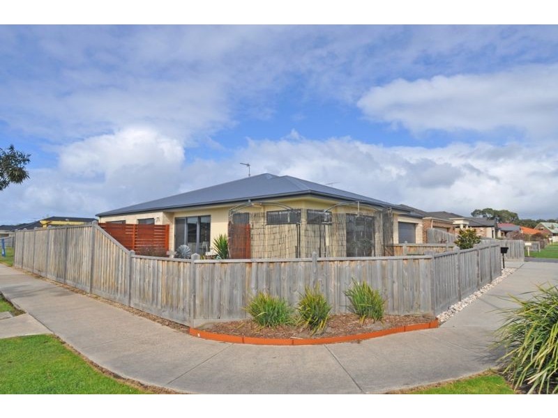 22 Heather Grove, Inverloch VIC 3996