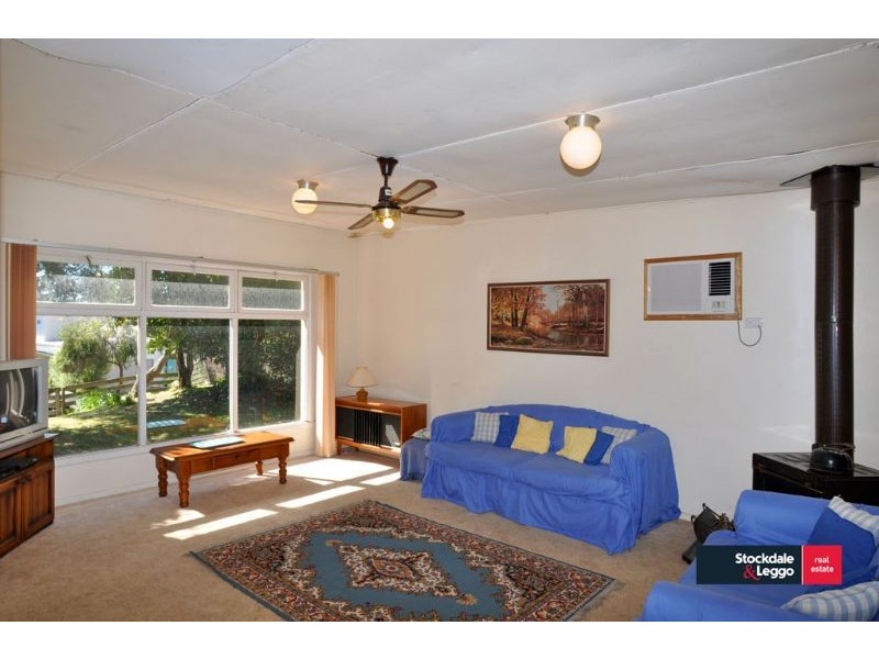 72 Lohr Avenue, Inverloch VIC 3996