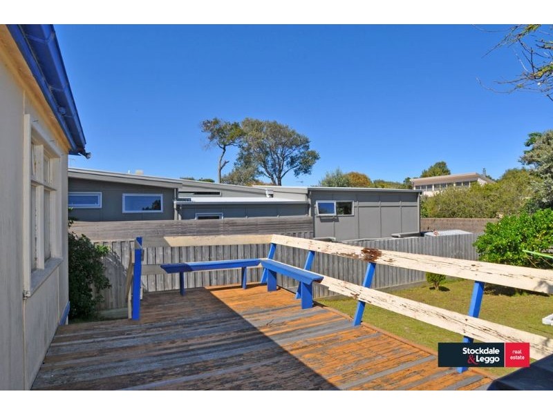 72 Lohr Avenue, Inverloch VIC 3996