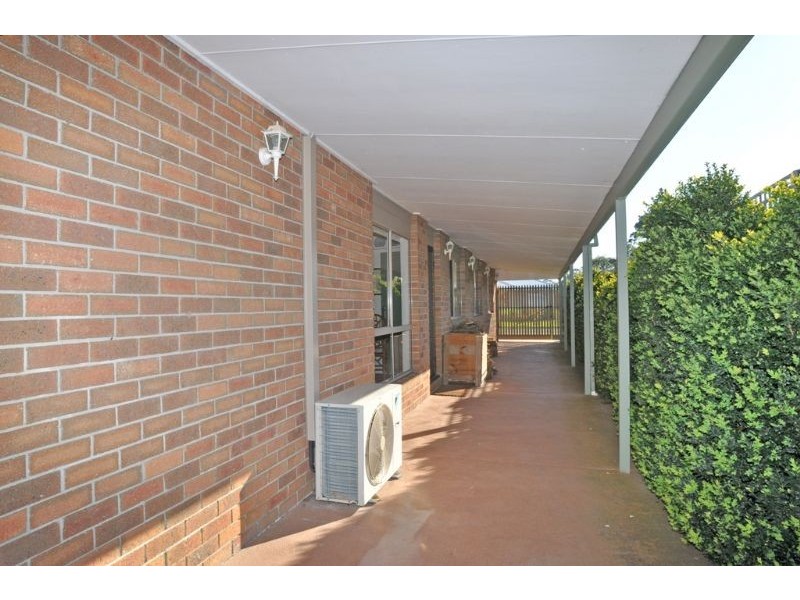 18 Youll Grove, Inverloch VIC 3996