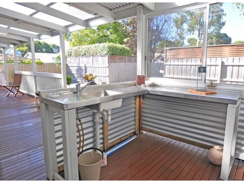 2/11 Wilson Avenue, Inverloch VIC 3996