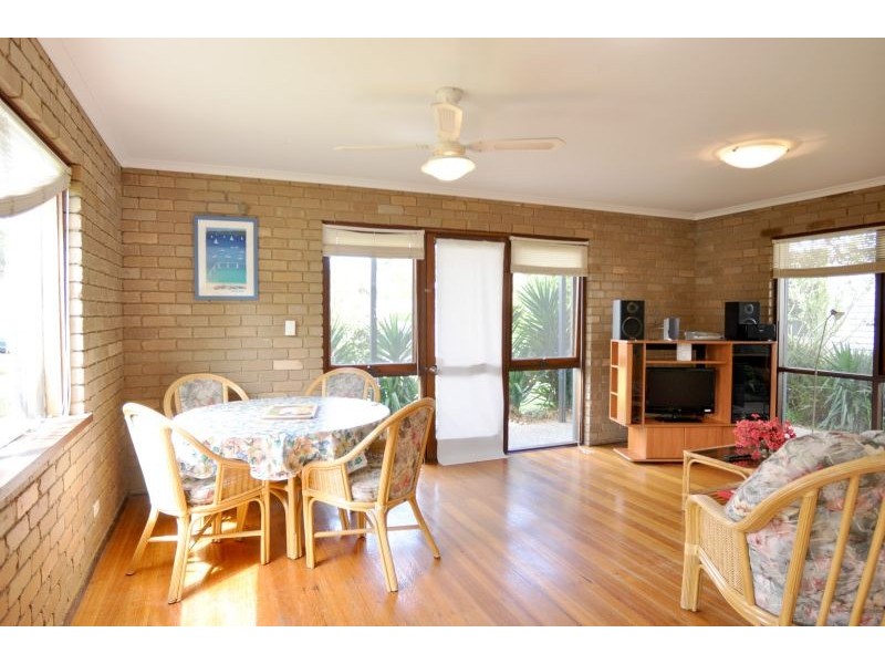 1 Pymble Avenue, Inverloch VIC 3996