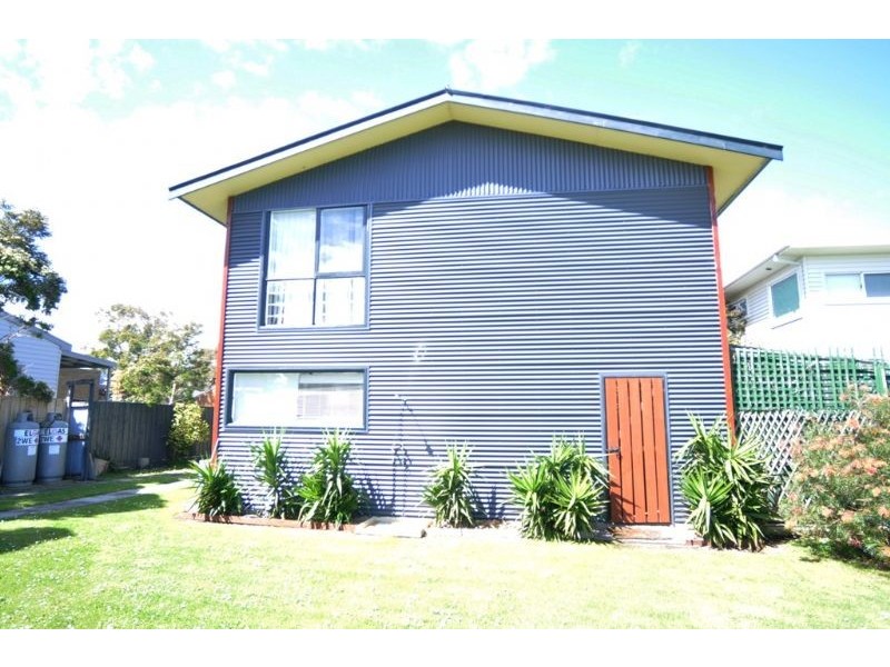 1 Pymble Avenue, Inverloch VIC 3996