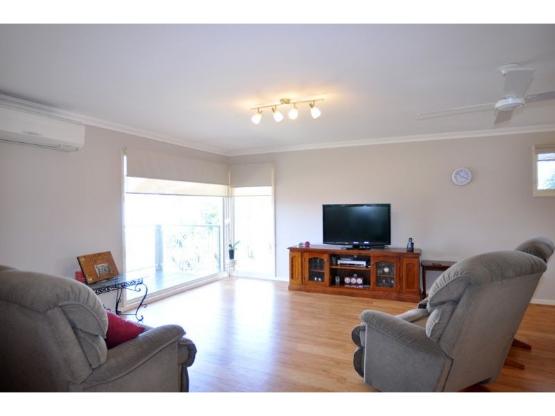 18 Sandymount Avenue, Inverloch VIC 3996