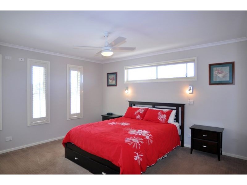 18 Sandymount Avenue, Inverloch VIC 3996