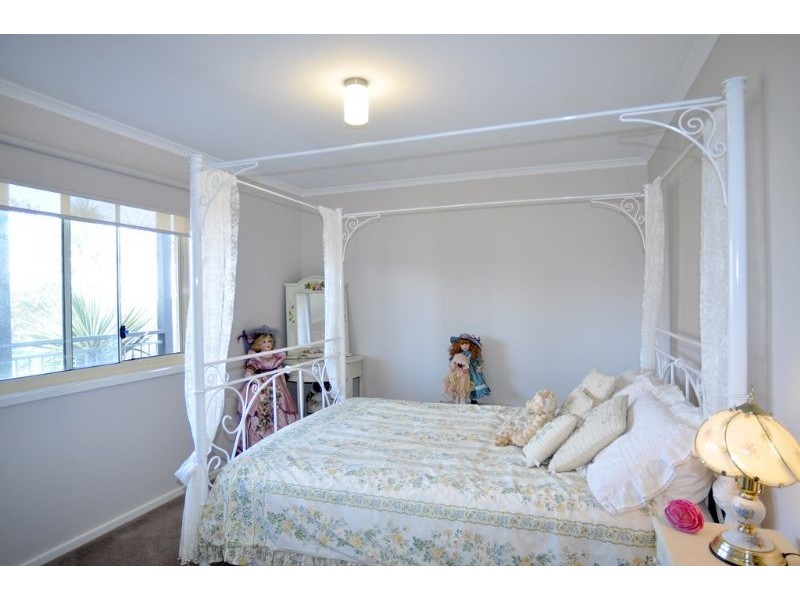 18 Sandymount Avenue, Inverloch VIC 3996