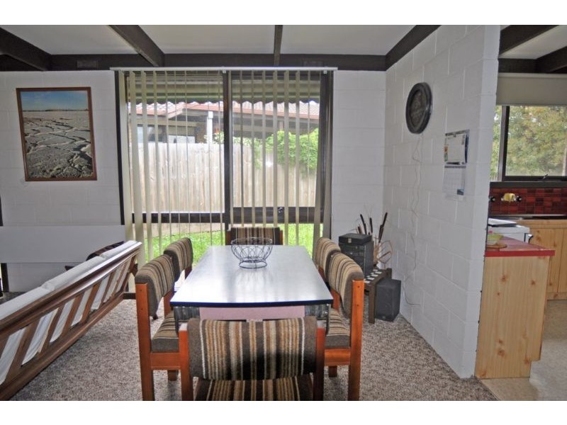 8 Moonah Way, Inverloch VIC 3996