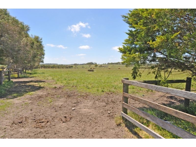 149 Stuchberry Rd, Inverloch VIC 3996