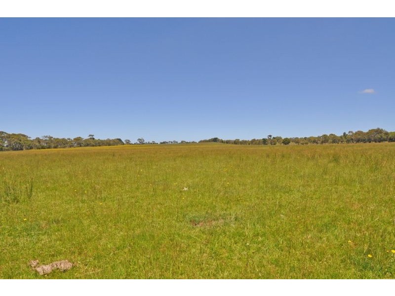 149 Stuchberry Rd, Inverloch VIC 3996